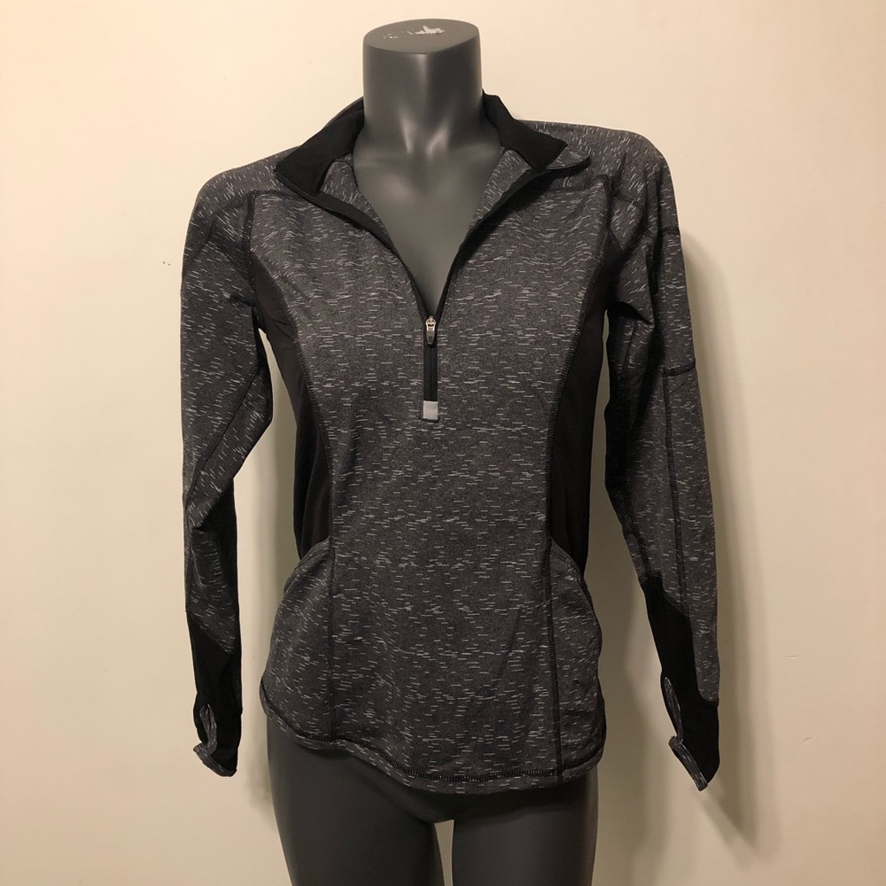 Lucy half zip pullover